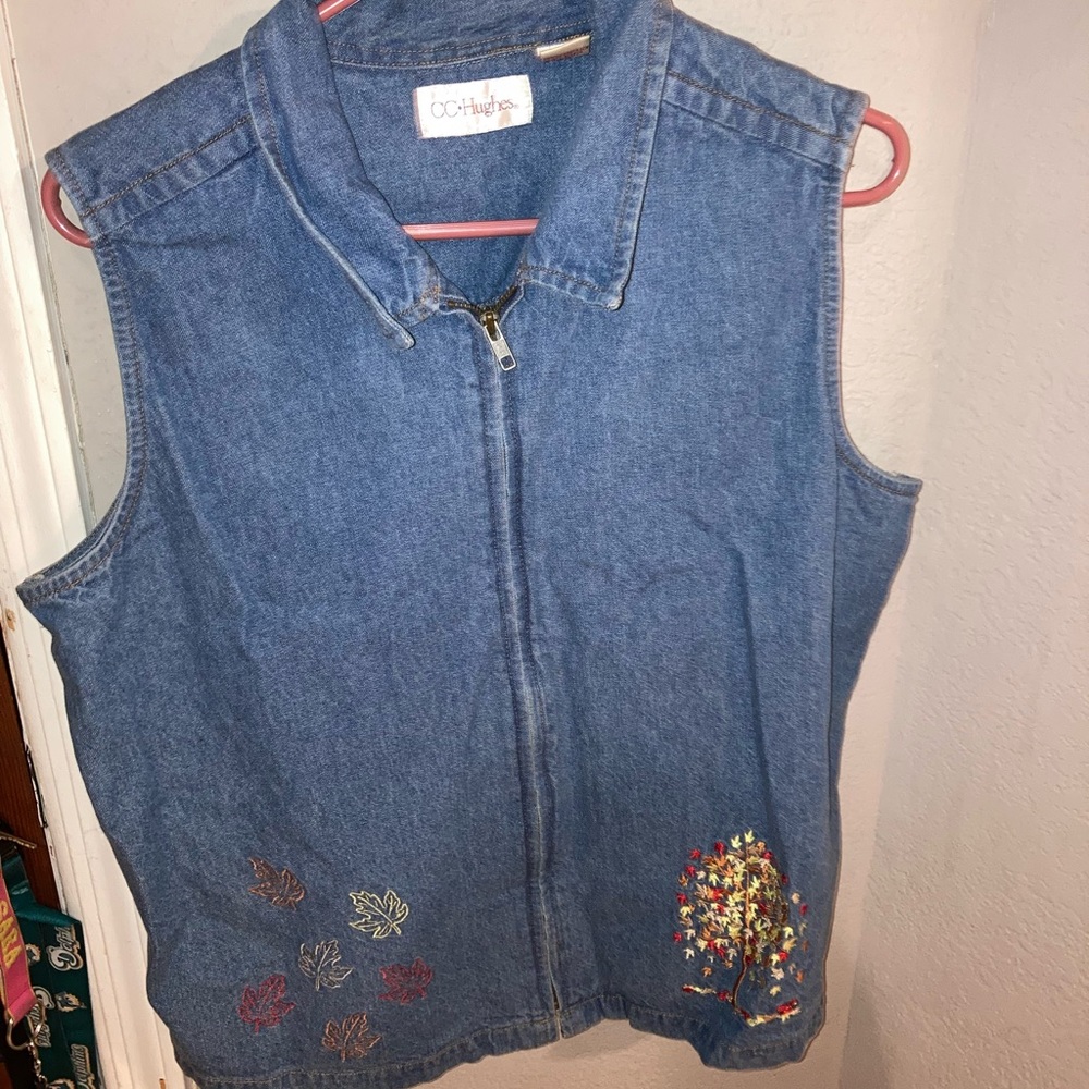 Super cute fall denim vest size XL
